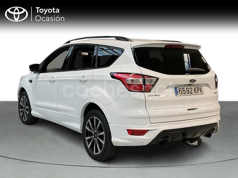 Usado Ford Kuga ST-Line 150 CV (110 kW) 2018 Blanco SUV