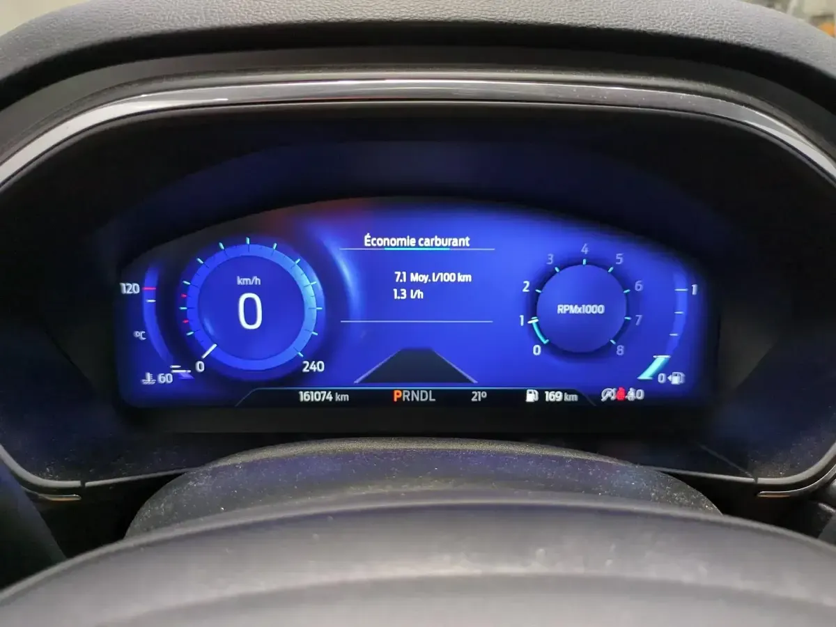Usado Ford Focus Active X 125 CV (91 kW) 2024 Gris Utilitario