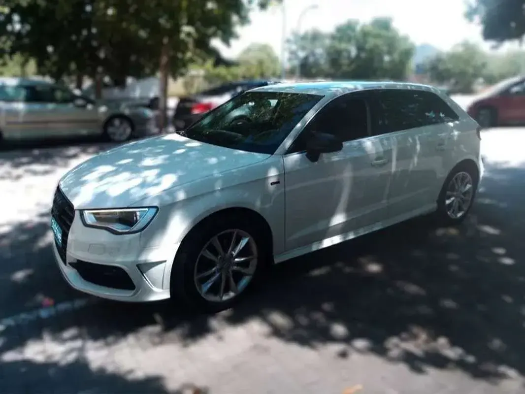 Usado Audi A3 Sportback S-Line 125 CV (91 kW) 2015 Blanco Utilitario