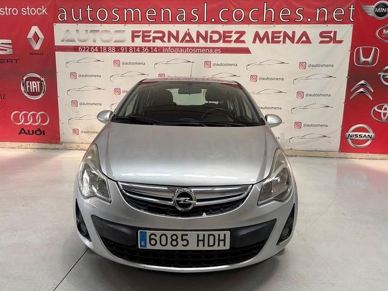 Usado Opel Corsa Essentia 85 HP (62 kW) 2011 Cinzento Citadino