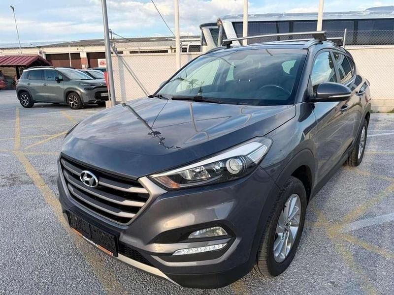 Usado Hyundai Tucson Style 136 CV (100 kW) 2015 Gris SUV