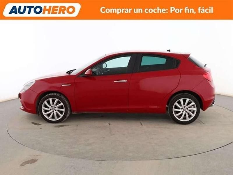 Usado Alfa Romeo Giulietta Super 120 CV (88 kW) 2017 Rojo Utilitario