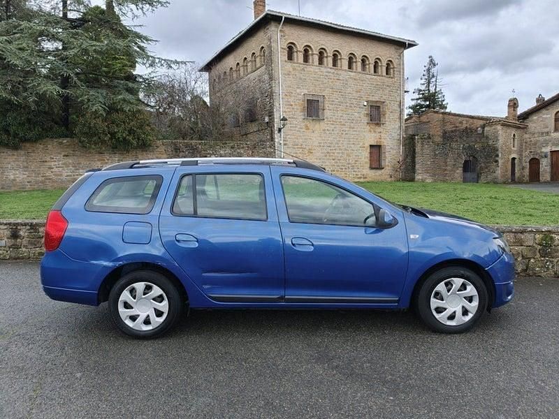 Usado Dacia Logan Lauréate 90 CV (66 kW) 2014 Azul Familiar