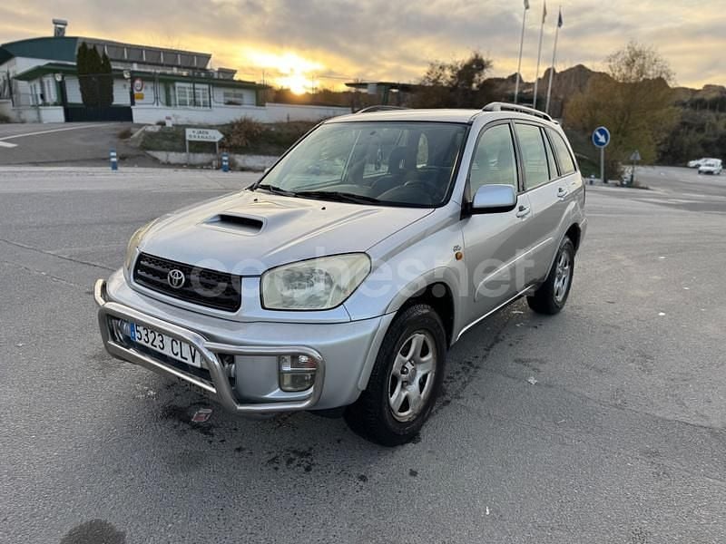 Usado Toyota RAV4 Luna 116 CV (85 kW) 2004 Gris / plata SUV