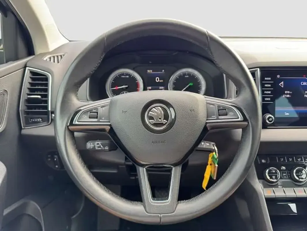 Usado Skoda Karoq Ambition 150 CV (110 kW) 2018 Gris SUV