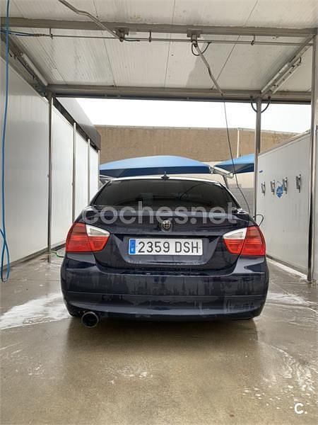 Usado BMW 320 150 HP (110 kW) 2005 Preto Sedan