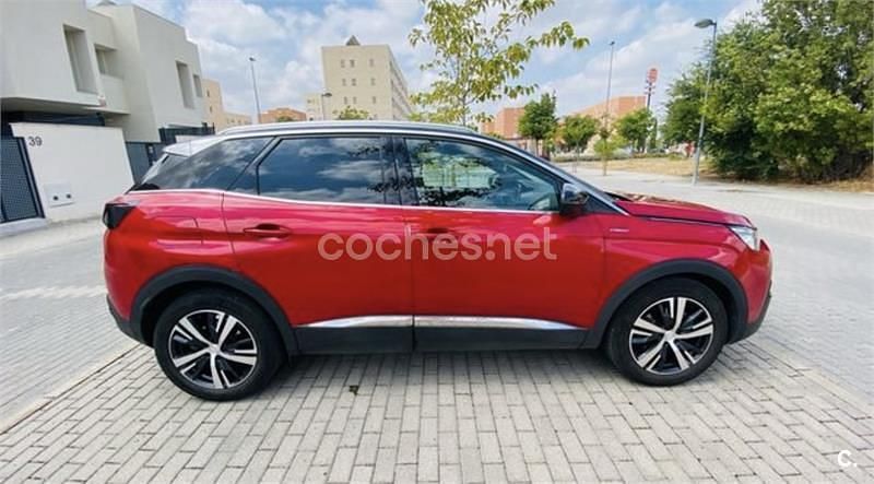 Usado Peugeot 3008 GT-line 130 CV (95 kW) 2019 Granate SUV