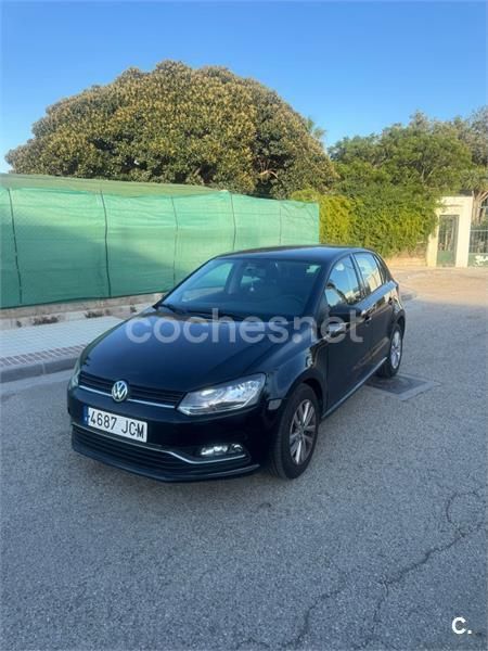Negro Usado 2015 VW Polo Advance Berlina | 5000 € (Precio justo) - Imagen 1/4