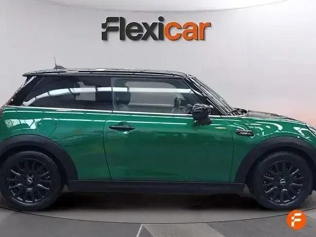 Usado Mini Cooper 136 CV (100 kW) 2022 Verde Utilitario