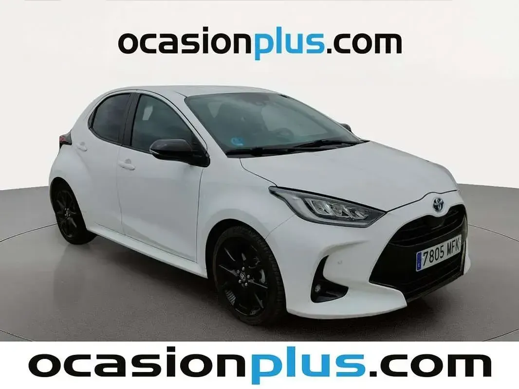 Usado Toyota Yaris Plus 116 CV (85 kW) 2023 Blanco Utilitario