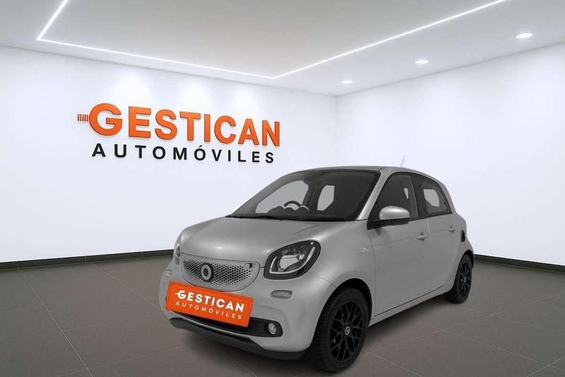 Gris Usado 2019 Smart ForFour Utilitario | 9990 € (Precio justo) - Imagen 1/4