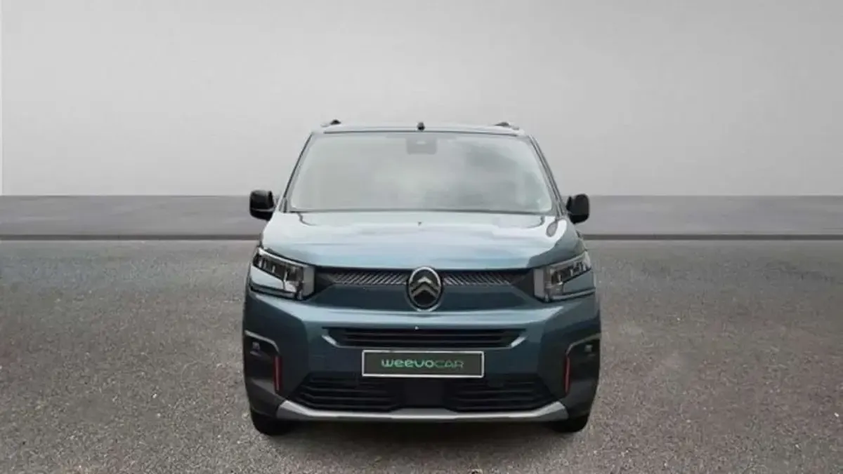 Usado Citroën Berlingo 131 CV (96 kW) 2024 Azul Monovolumen