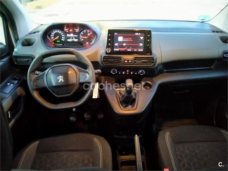 Usado Peugeot Rifter Active 100 CV (73 kW) 2020 Blanco Monovolumen