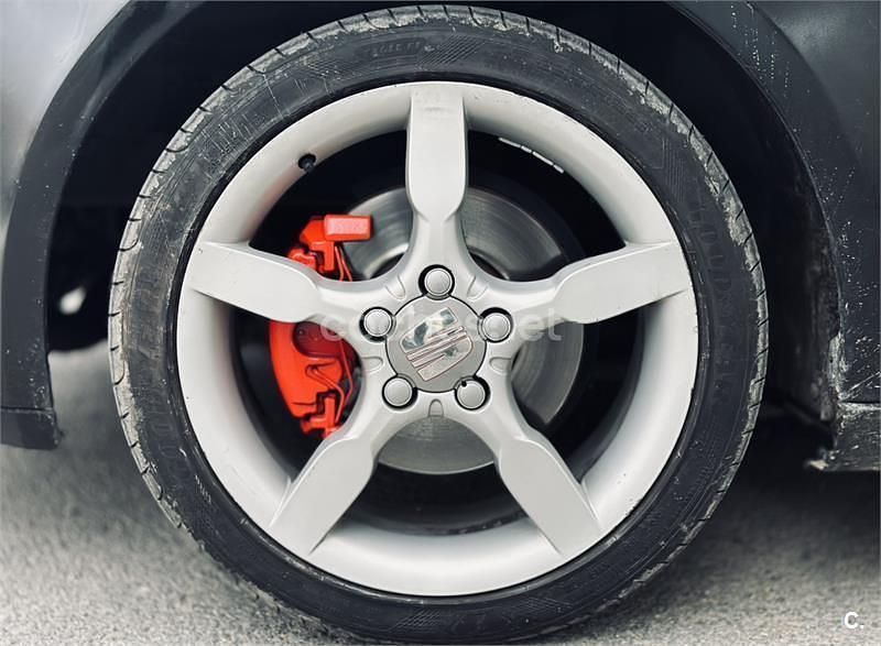 Usado Seat Altea Sport 140 CV (102 kW) 2004 Negro Monovolumen