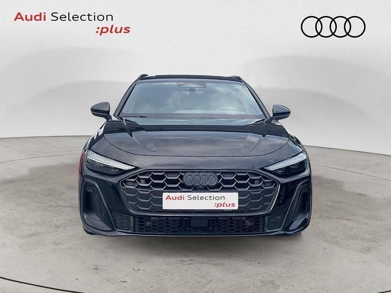 Usado Audi A5 Ambiente 299 CV (219 kW) 2025 Negro Familiar