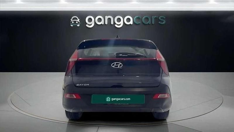 Usado Hyundai Bayon 84 CV (61 kW) 2022 Negro SUV