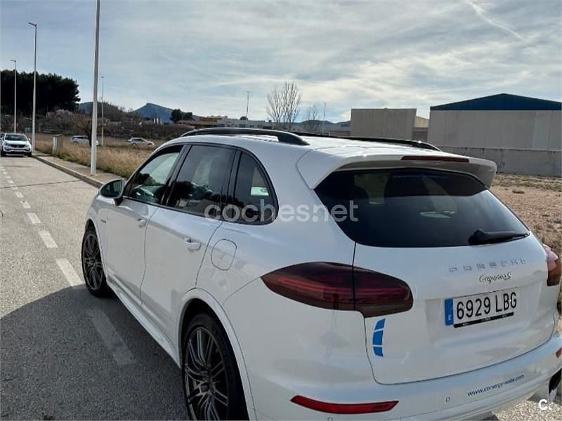 Usado Porsche Cayenne S E-Hybrid Platinum Edition 416 CV (305 kW) 2016 Blanco SUV
