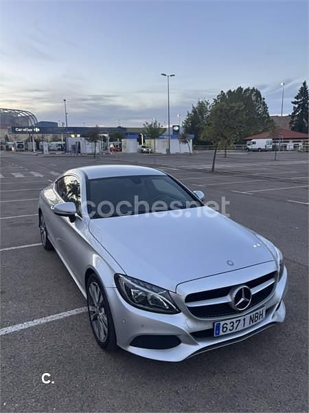 Usado Mercedes C220 AMG line 170 CV (125 kW) 2016 Gris / plata Coupe