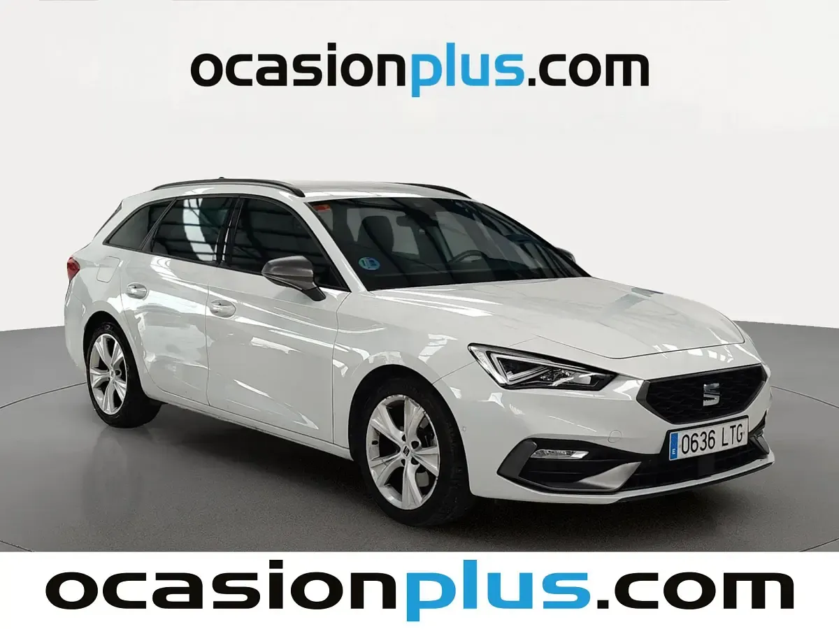 Usado Seat Leon FR 150 CV (110 kW) 2021 Blanco Monovolumen