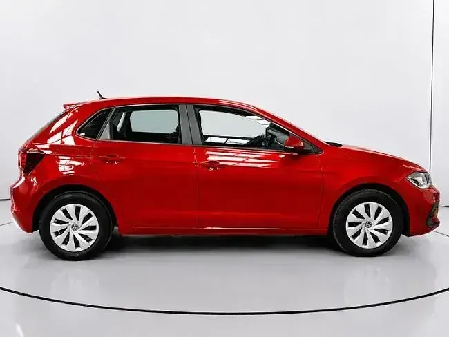 Usado VW Polo 95 CV (69 kW) 2022 Rojo Utilitario