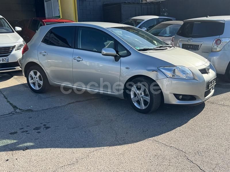 Usado Toyota Auris Sol 124 CV (91 kW) 2008 Gris / plata Berlina