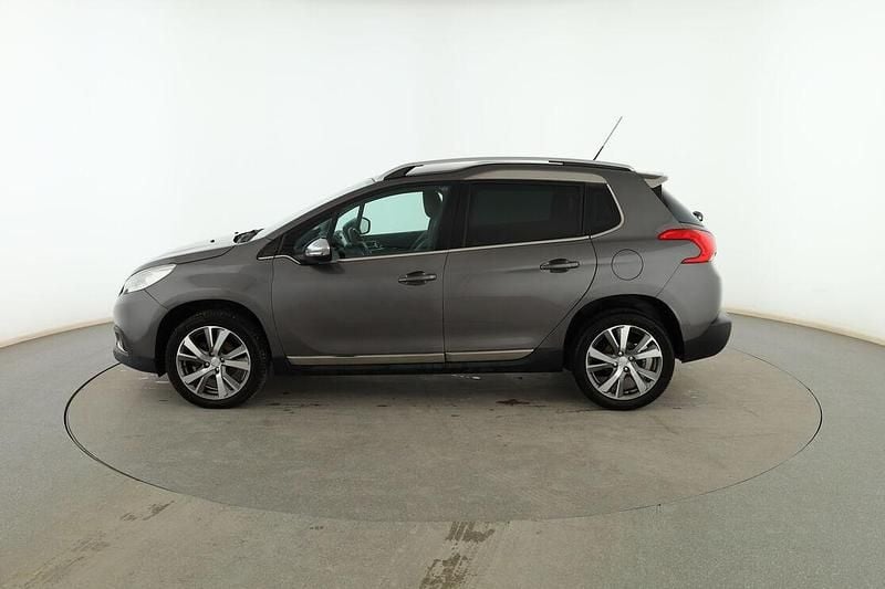 Usado Peugeot 2008 Allure 92 CV (67 kW) 2015 Gris SUV