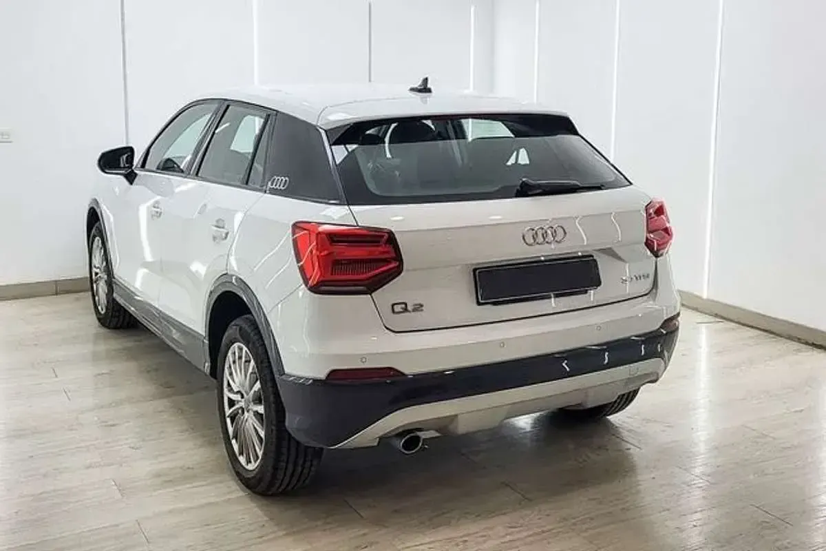 Usado Audi Q2 Design 116 CV (85 kW) 2020 Blanco SUV