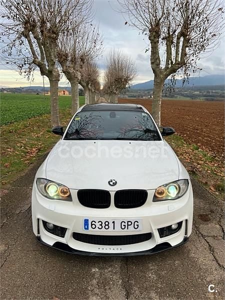 Usado BMW 118 Sport Line 143 CV (105 kW) 2009 Blanco Utilitario