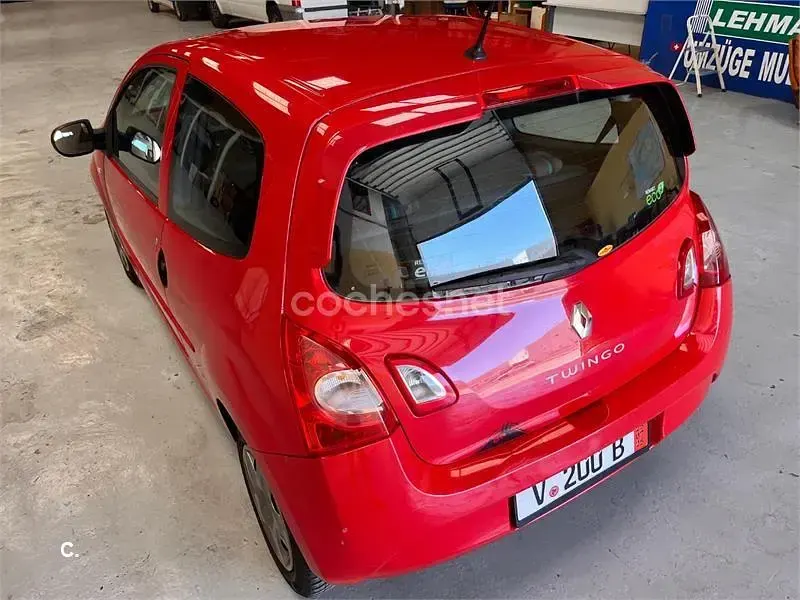 Usado Renault Twingo 75 CV (55 kW) 2012 Rojo Utilitario
