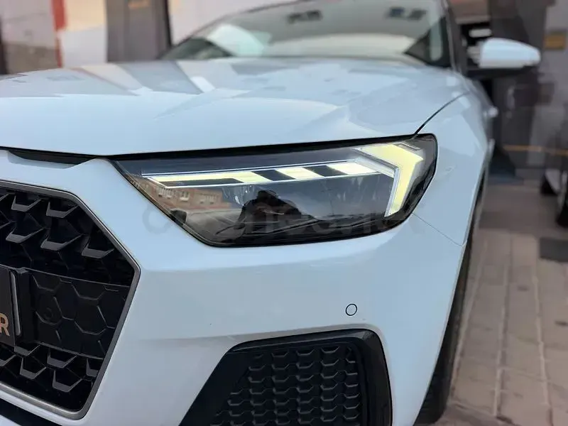 Usado Audi A1 95 CV (69 kW) 2023 Blanco SUV