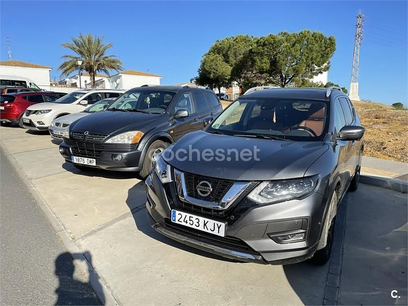 Usado Nissan X-Trail Tekna 177 CV (130 kW) 2018 Gris / plata SUV