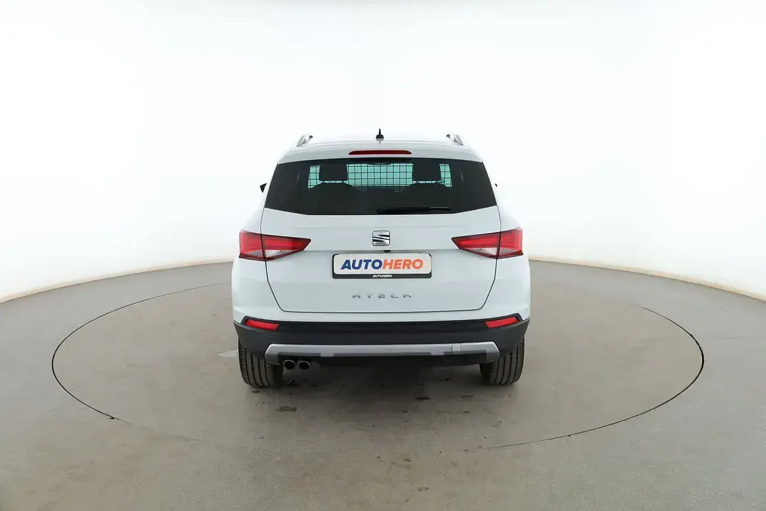 Usado Seat Ateca XCELLENCE 150 CV (110 kW) 2018 Blanco SUV