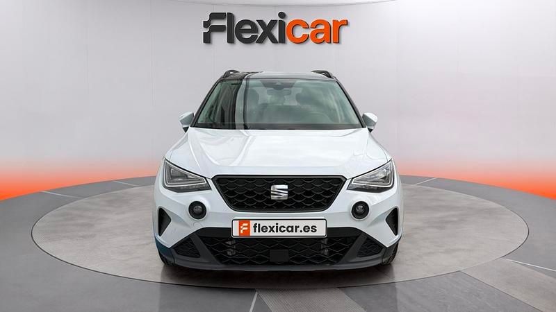 Usado Seat Arona Style 110 CV (80 kW) 2023 Blanco SUV