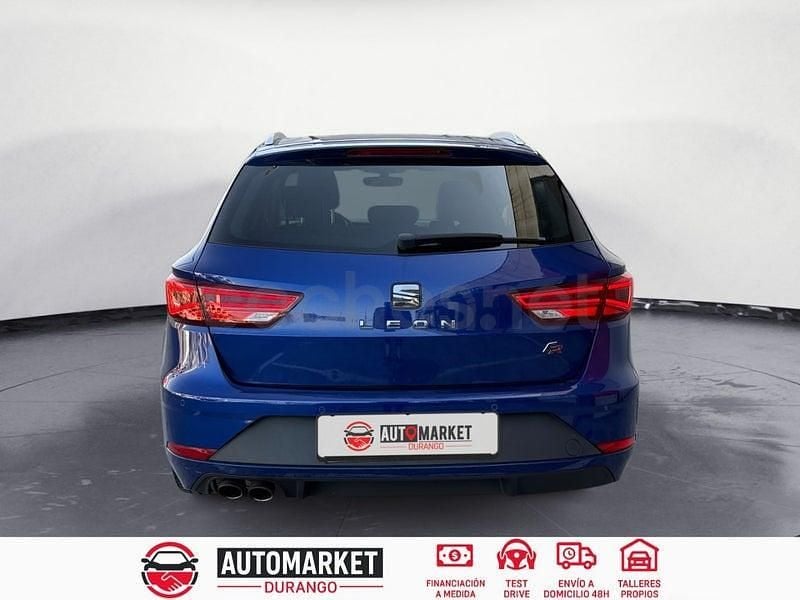 Usado Seat Leon FR 150 CV (110 kW) 2018 Azul Familiar