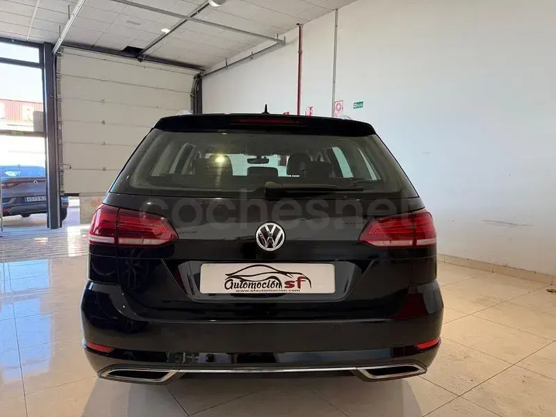 Usado VW Golf VII Sportline 150 CV (110 kW) 2017 Negro Familiar