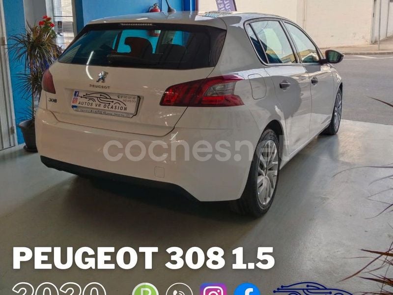 Usado Peugeot 308 Active 100 CV (73 kW) 2020 Blanco Berlina
