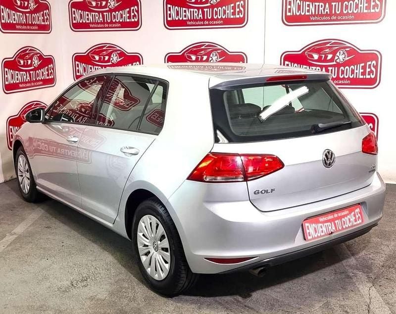 Usado VW Golf VII Edition 105 CV (77 kW) 2013 Rojo Utilitario