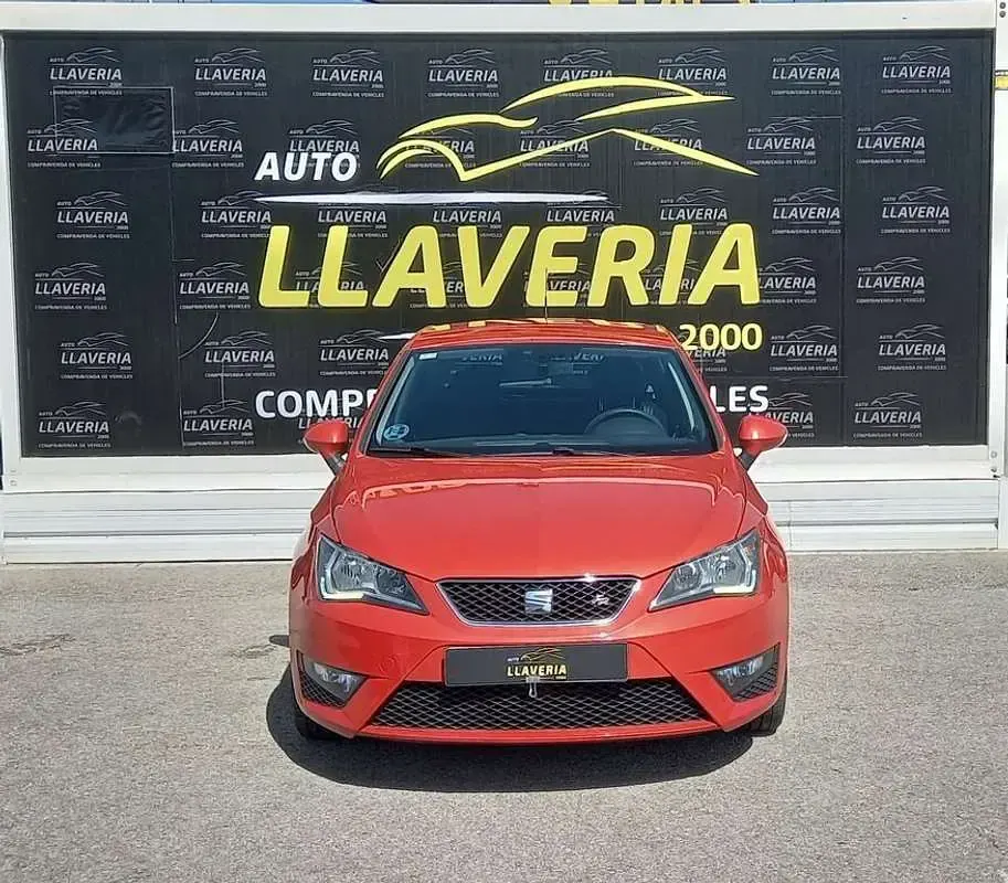 Usado Seat Ibiza FR 105 CV (77 kW) 2016 Naranja Utilitario