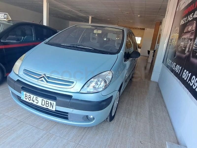 Usado Citroën Xsara Picasso Exclusive 90 CV (66 kW) 2005 Azul Monovolumen