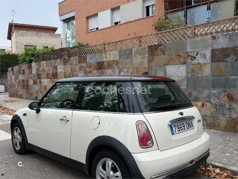 Usado Mini Cooper 115 CV (84 kW) 2005 Beige Utilitario