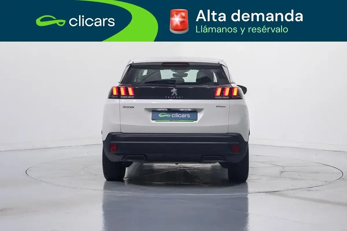 Usado Peugeot 3008 Active 225 CV (165 kW) 2022 Blanco SUV