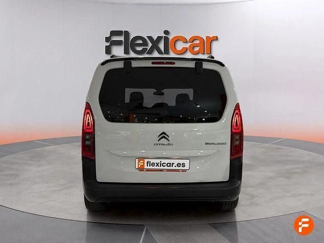 Usado Citroën Berlingo Feel 102 CV (75 kW) 2021 Blanco Monovolumen