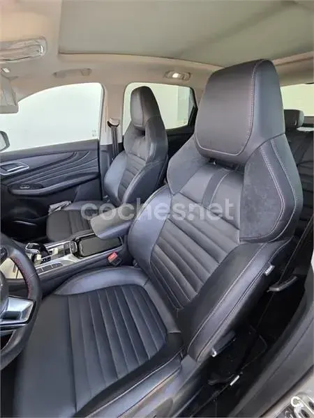 Usado MG EHS Luxury 258 CV (189 kW) 2024 Gris / plata SUV