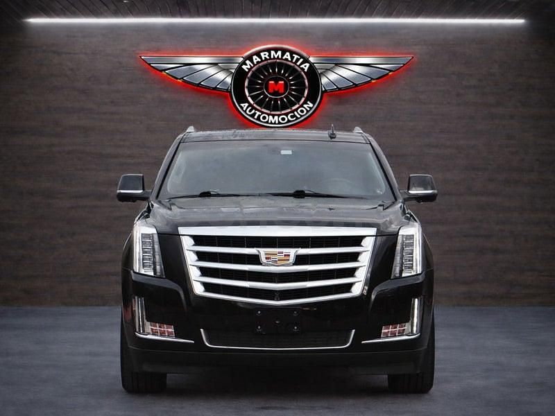 Usado Cadillac Escalade 409 CV (300 kW) 2011 Negro SUV