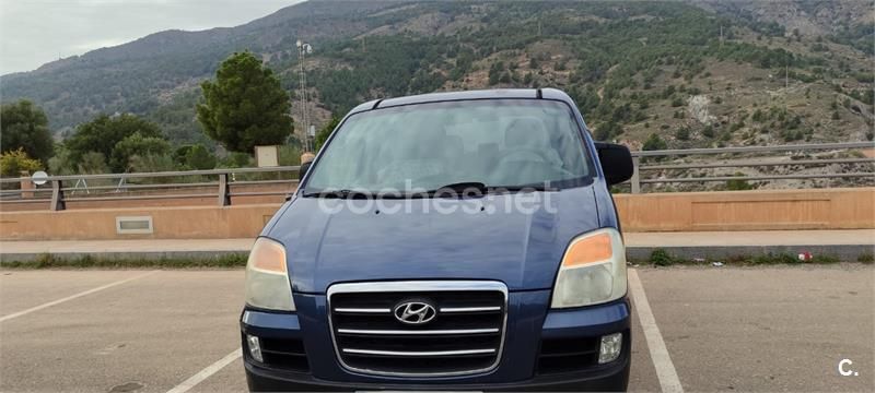 Azul Usado 2006 Hyundai H-1 Monovolumen | 4490 € - Imagen 1/4
