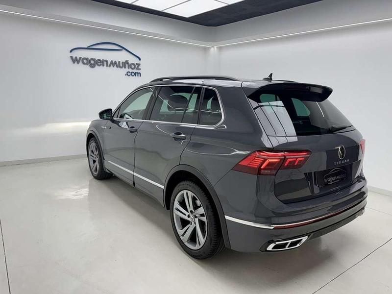 Usado VW Tiguan R-line 150 CV (110 kW) 2022 Gris SUV