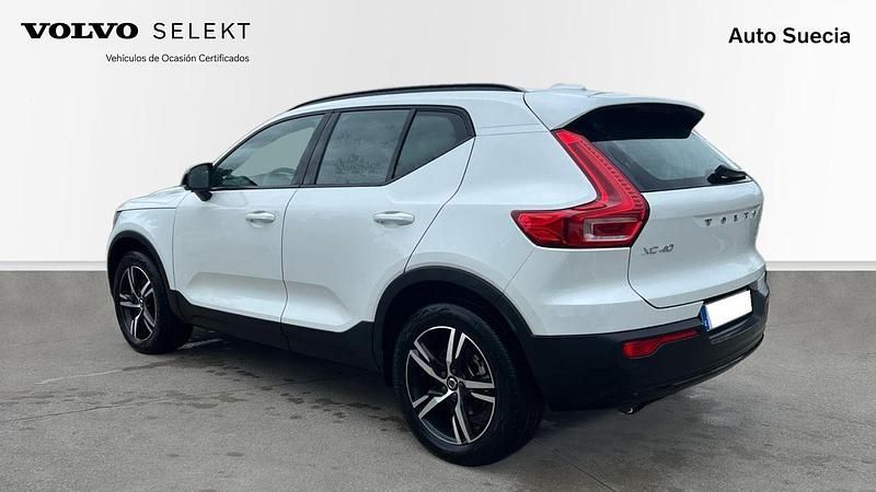Nuevo Volvo XC40 Plus 163 CV (119 kW) 2025 Blanco SUV