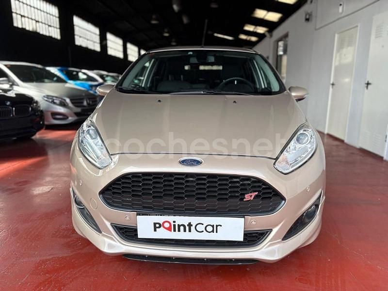 Usado Ford Fiesta ST-Line 100 CV (73 kW) 2017 Beige Utilitario
