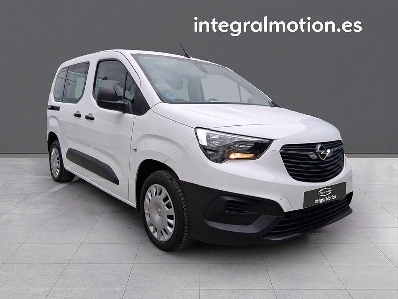 Usado Opel Combo 102 CV (75 kW) 2022 Otro Monovolumen