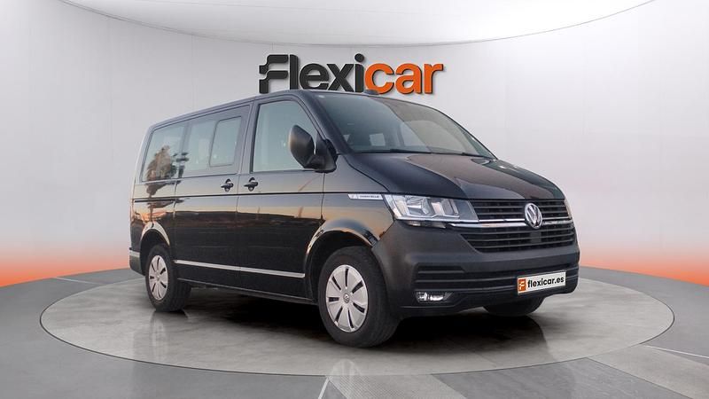 Usado VW Caravelle Pro 150 CV (110 kW) 2023 Negro Monovolumen